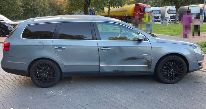 POL-BI: Nach seitlichem Zusammenstoß die Fahrt fortgesetzt