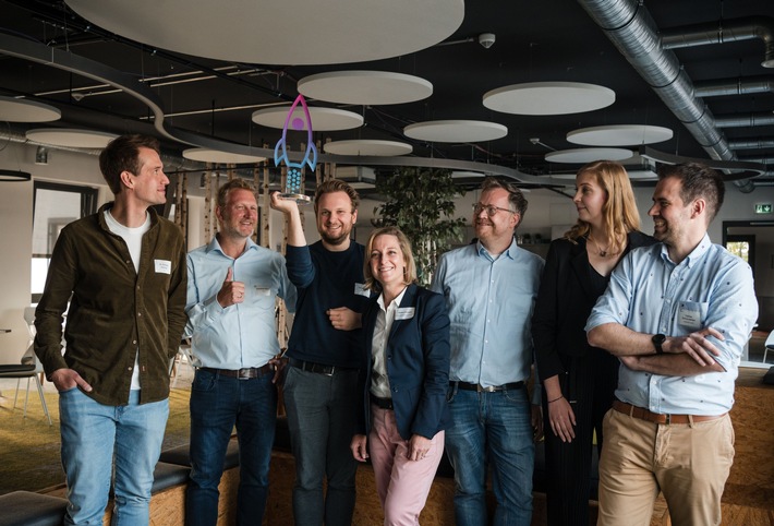 Startup-Wettbewerb &quot;Rising Digital Award&quot; / Das beste Material für jeden Zweck finden: ExoMatter gewinnt den Rising Digital Award 2024