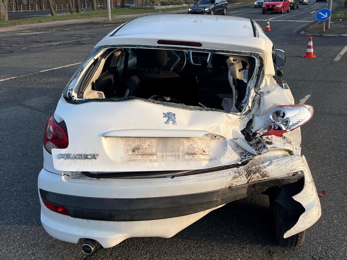 POL-MI: Kollision beim Fahrspurwechsel