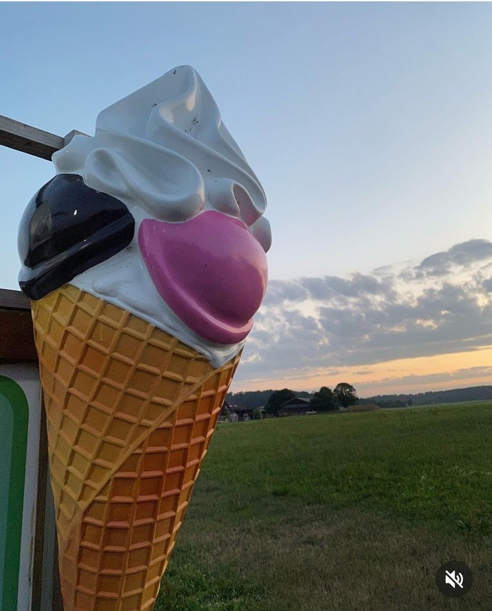 POL-AA: Landkreis Schwäbisch Hall: Wer hat die Eiswaffeltüte? Diebstähle, Geld geraubt, Unfälle