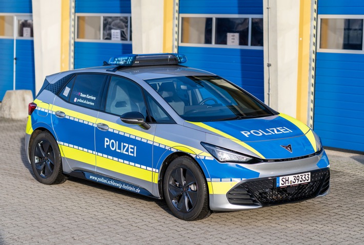 POL-SH-AFB: Nachwuchswerbung der Landespolizei Schleswig-Holstein erhält neues Elektro-Fahrzeug