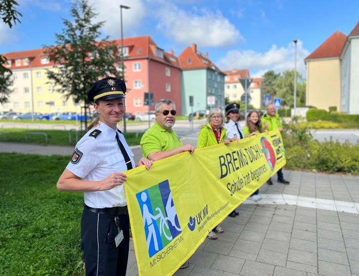 POL-HRO: Verkehrssicherheitsaktion zum Schulanfang - "BREMS DICH! Schule hat begonnen!"