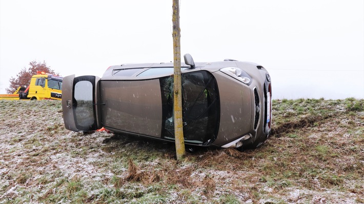 POL-HX: Unfall auf Ostwestfalenstraße bei Brakel
