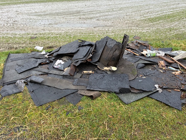 POL-IZ: 251222.1 Norderwöhrden: Mehrere Kubikmeter Bauschutt illegal entsorgt