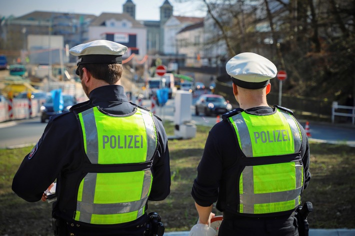 POL-UN: Unna - Schwerpunkteinsatz: Polizei kündigt wegen Handyverstößen am Ringtunnel weitere Kontrollen an
