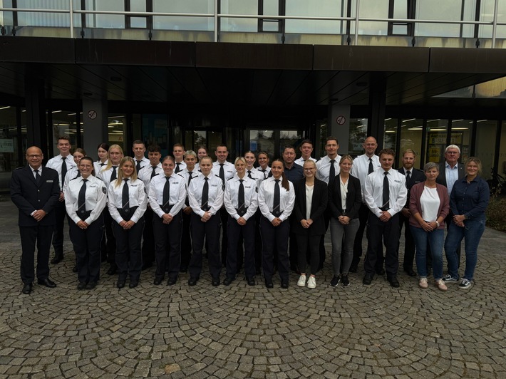 POL-SU: Verstärkung für die Polizei im Rhein-Sieg-Kreis: 31 neue Beamtinnen und Beamte