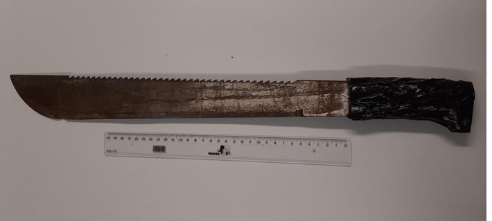 BPOL NRW: Mann mit Machete im Hauptbahnhof - Bundespolizei stellt Buschmesser sicher