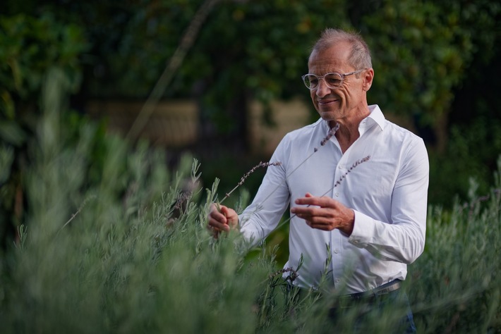 Von der Verschleißerkrankung zur Heilung: Wie Dr. Wolfgang Feil Arthrose bekämpft