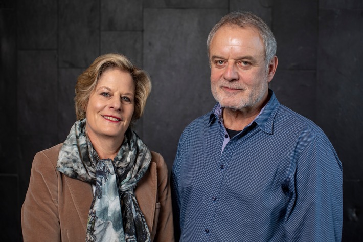 Esther Girsberger und Kurt Schöbi übernehmen die Ombudsstelle der SRG Deutschschweiz