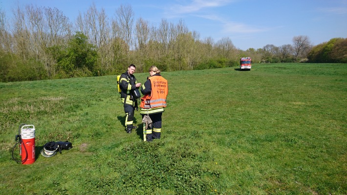 FW-WRN: Technische Hilfe Tür und Feuer 1: Zwei Einsätze für die Feuerwehr