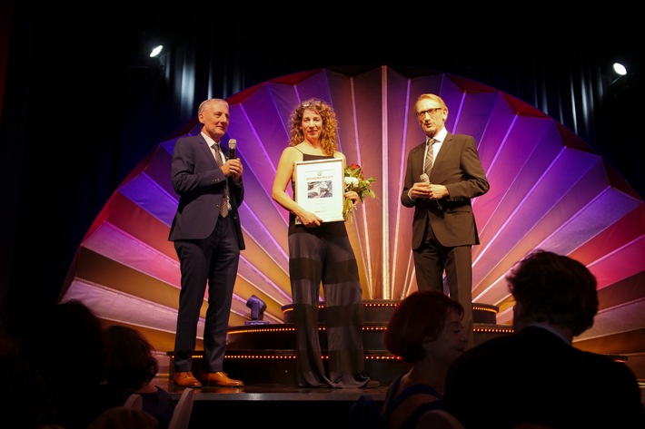 BNK-Medienpreis 2018 verliehen / Preis geht an ein Focus Gesundheit-Feature von Kristin Hüttmann zur aktuellen Herzforschung in Deutschland