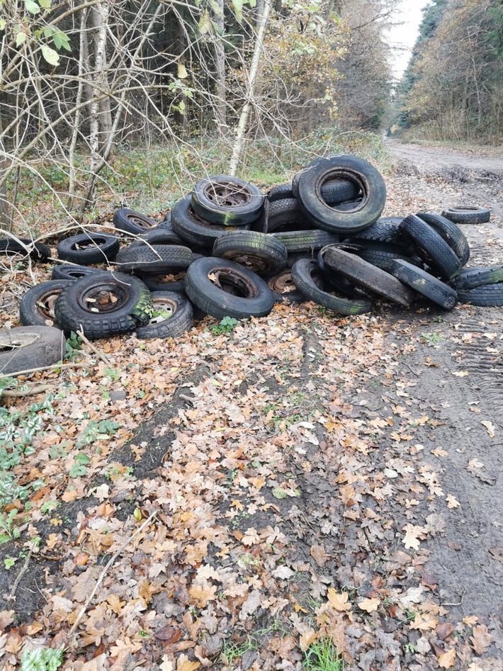 POL-AUR: Pressemitteilung der Polizeiinspektion Aurich/Wittmund für Samstag den 28.11.2020