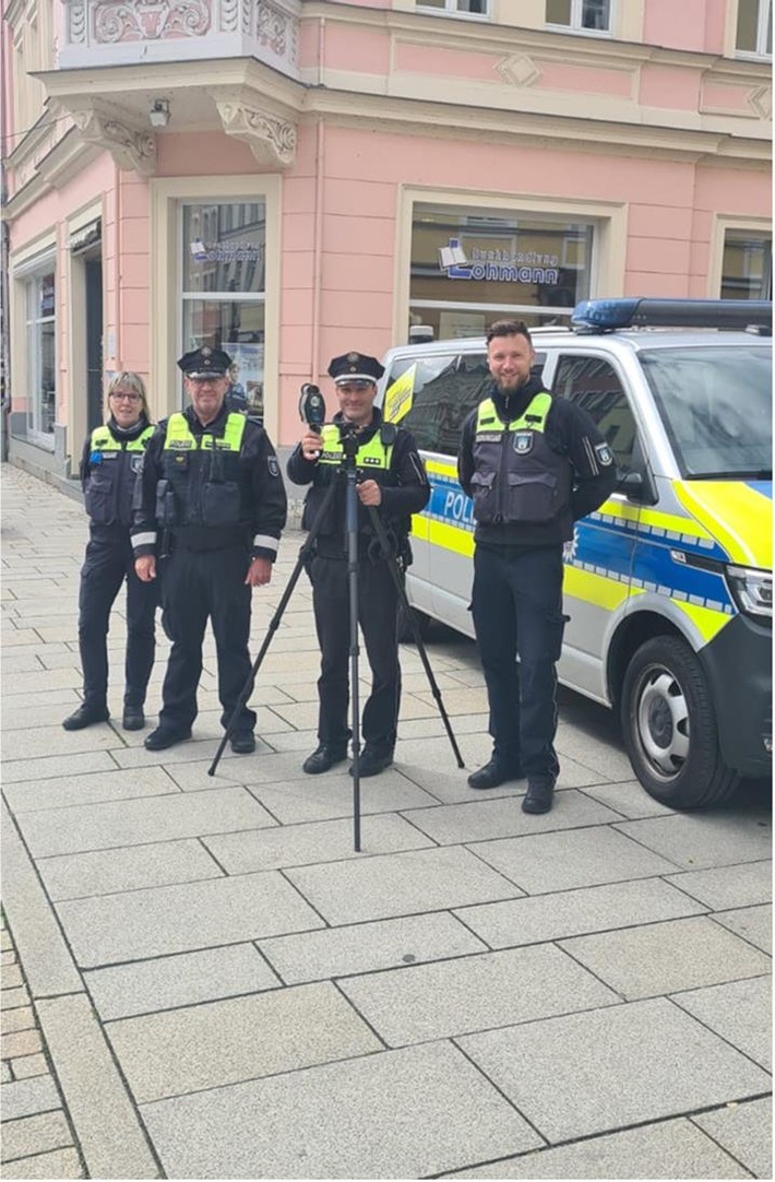 LPI-SHL: Kontrollen in der Meininger Fußgängerzone im Rahmen der Roadpol-Aktion "Safety Days"