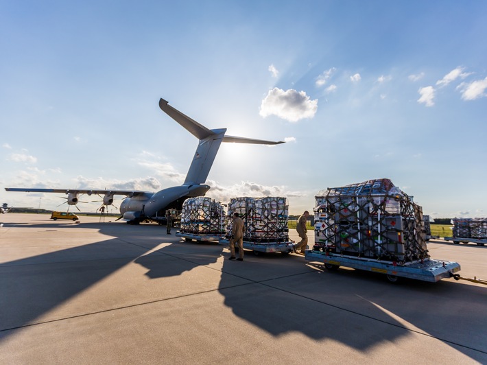 Hurrikan "Irma": Deutsche Luftwaffe bringt Hilfsmaterial in die Karibik