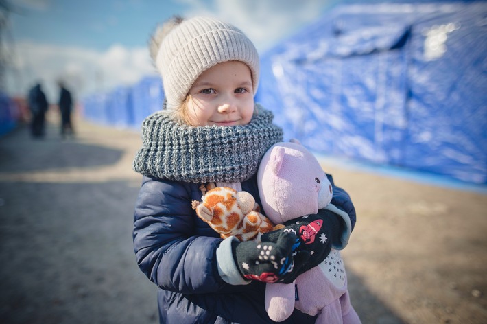 Ukraine: Nothilfe für die Kinder des Krieges / Bündnisorganisationen von &quot;Aktion Deutschland Hilft&quot; geben Mädchen und Jungen Schutz sowie medizinische und psychologische Versorgung