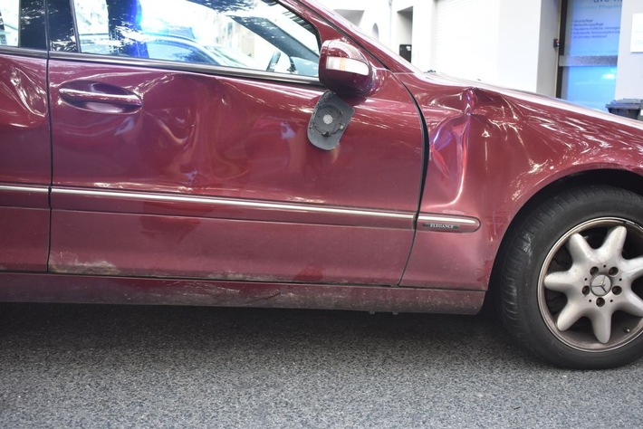 POL-MG: Zwei Verletzte nach Rollerunfall - kein Führerschein, mutmaßlich unter Drogeneinfluss, Roller nicht zugelassen