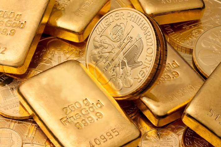 Seit Corona ein stark wachsender Trend: Geldanlage in echtem Gold als Goldbarren und Goldmünzen. Weiterer Text über ots und www.presseportal.de/nr/78980 / Die Verwendung dieses Bildes ist für redaktionelle Zwecke honorarfrei. Veröffentlichung bitte unter Quellenangabe: "obs/TARGOBANK AG/Gina Sanders - stock.adobe.com"