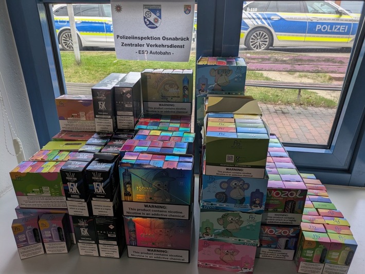 POL-OS: Verkehrskontrolle auf A30: Polizei stellt über 400 unversteuerte E-Zigaretten sicher - Steuerschaden im vierstelligen Bereich (Foto)