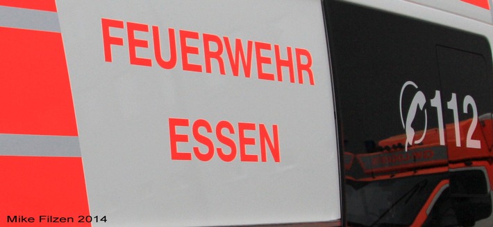 FW-E: 87-jährige Dame tot in Wohnung aufgefunden, schwelender Kochtopf auf Herd löst Rauchmelder aus