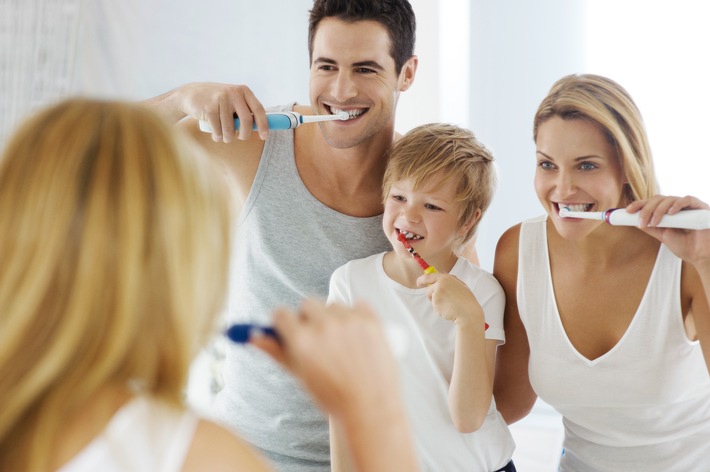 Tag der Zahnfee: Richtige Zahnpflege von Anfang an