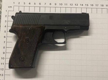 BPOL NRW: Bundespolizei findet Schreckschusswaffe