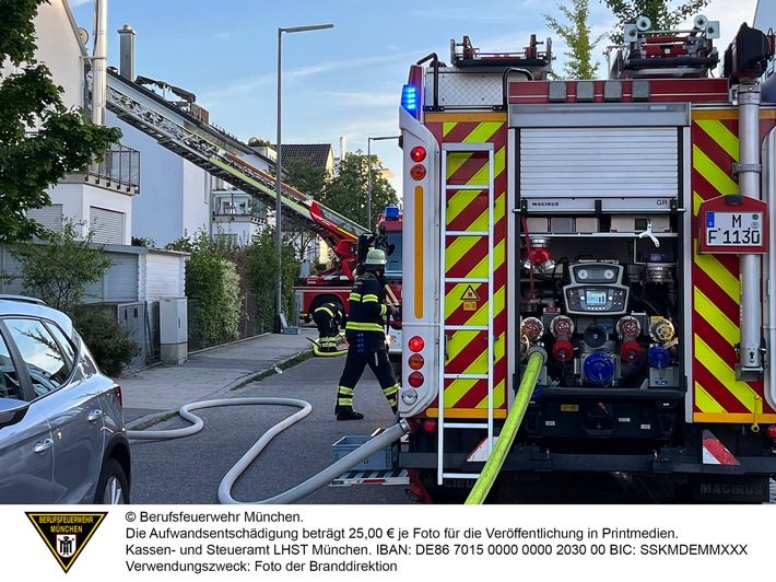 FW-M: Gasgrill verursacht Dachstuhlbrand (Trudering)