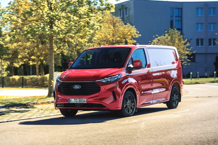 Der neue Ford Transit Custom definiert die Maßstäbe im 1,0-Tonnen-Nutzlastsegment neu