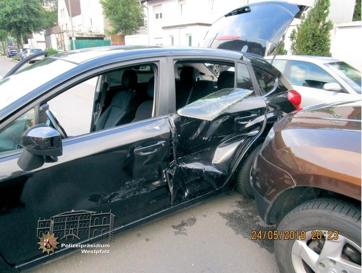 POL-PPWP: Unfall beim Wenden auf der Fahrbahn