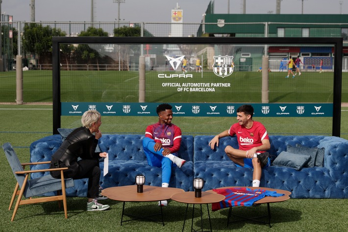 5 calciatori del FC Barcelona si confrontano sull