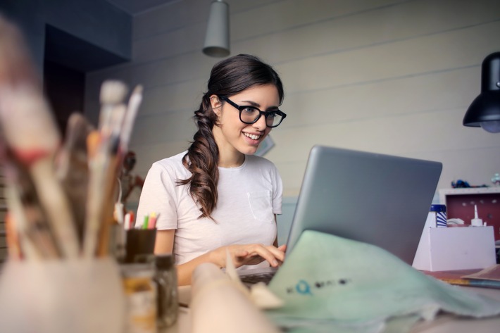 Bild zum Beitrag: Studenten überschätzen Energiekosten für Laptops und TV um das 10-fache 