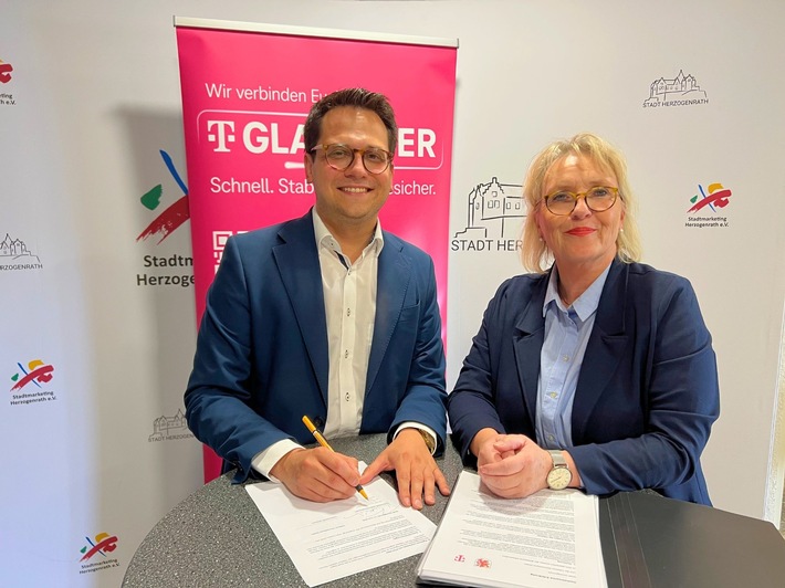 Glasfaser für Herzogenrath: Stadt und Telekom unterzeichnen Eckpunktepapier
