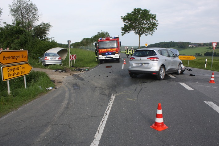 POL-HX: 18 Jährige bei Unfall leicht verletzt