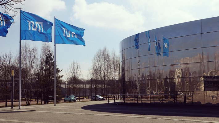 Technische Universität München entscheidet sich für Glasfaser-Telefonie von M-net