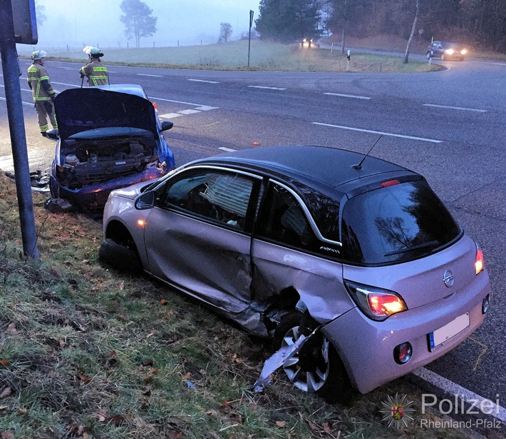 POL-PPWP: Kaiserslautern: Vorfahrt genommen - in die Seite gekracht