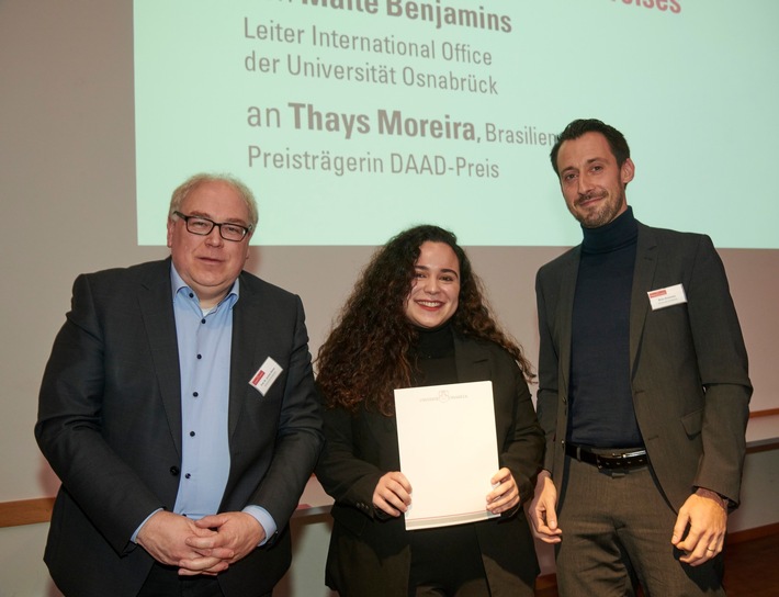 Uni Osnabrück: Thays Moreira erhält den DAAD-Preis für internationale Studierende 2023