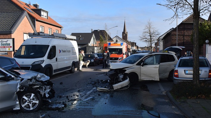 POL-MG: Taxifahrer fährt unter Betäubungsmitteln: Bei Frontalzusammenstoß schwer verletzt