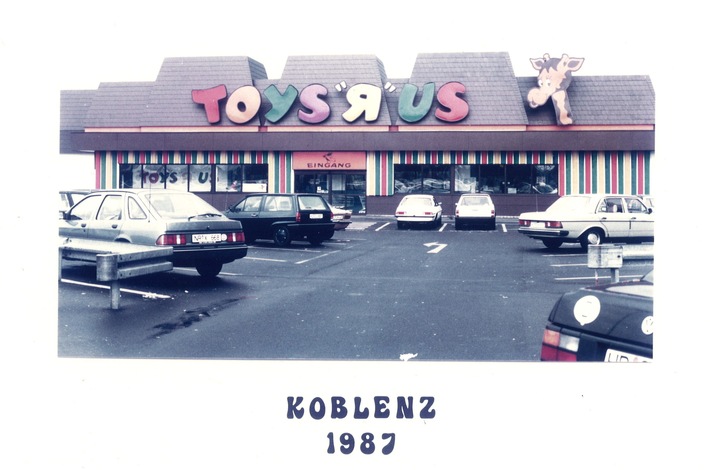 Happy Birthday, TOYS"R"US!