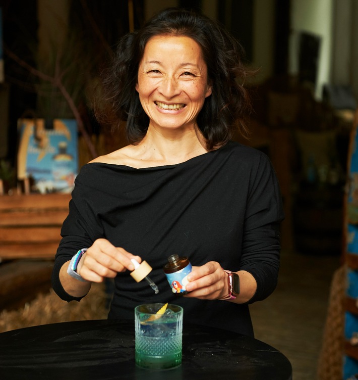 Gin-Weltmeister von Hamburg-Zanzibar entwickeln Weltneuheit: KOYi Dropping Gin - Mindful Drinking mit Pipette