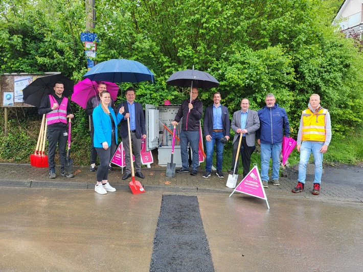 Telekom startet Glasfaser-Ausbau in Wiehl