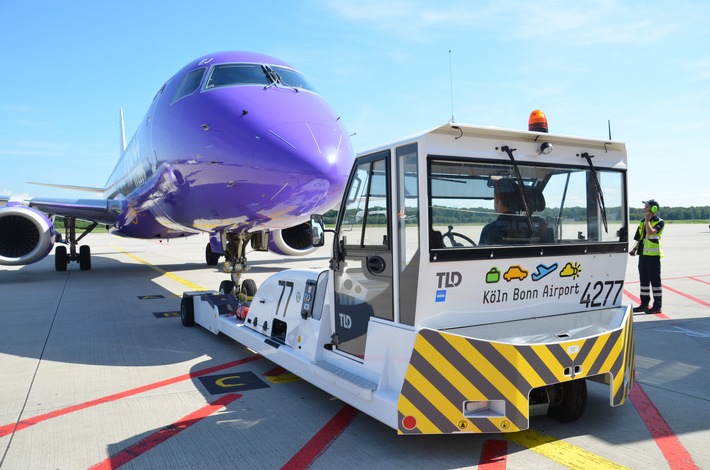 Elektro-Flotte am Flughafen wächst