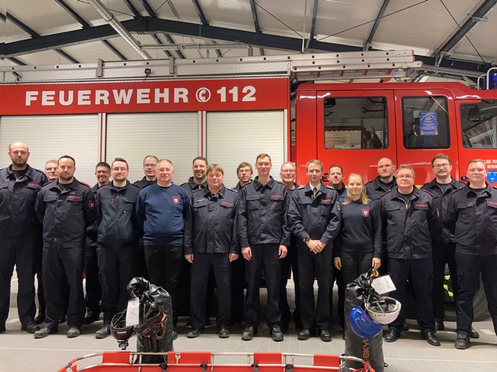 FW Beverungen: Neue Fachgruppe ERHT der Feuerwehr Beverungen gegründet / Spezialisten bündeln ihre Kräfte