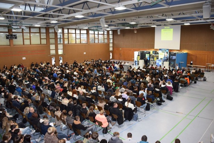 POL-HfPolBW: Großes Interesse am Studieninformationstag 2023 auf dem Campus der Hochschule für Polizei Baden-Württemberg