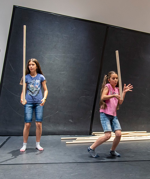 Familienausflug an regnerischen Sommertagen: cirqu