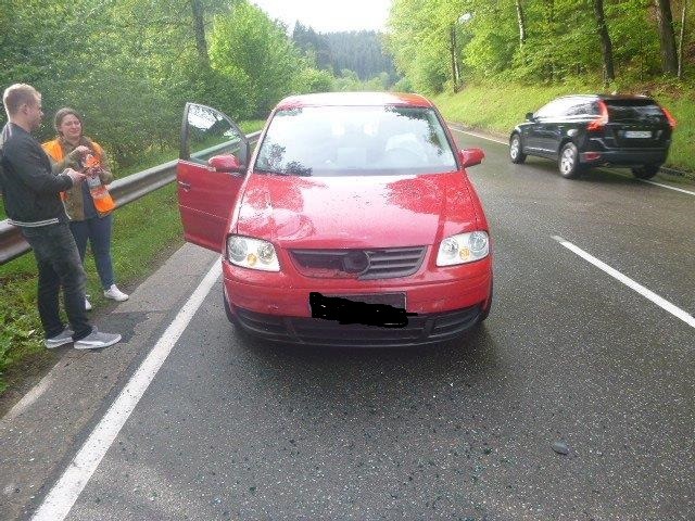 POL-PPWP: Verkehrsunfall mit drei Leichtverletzten, davon zwei Kinder