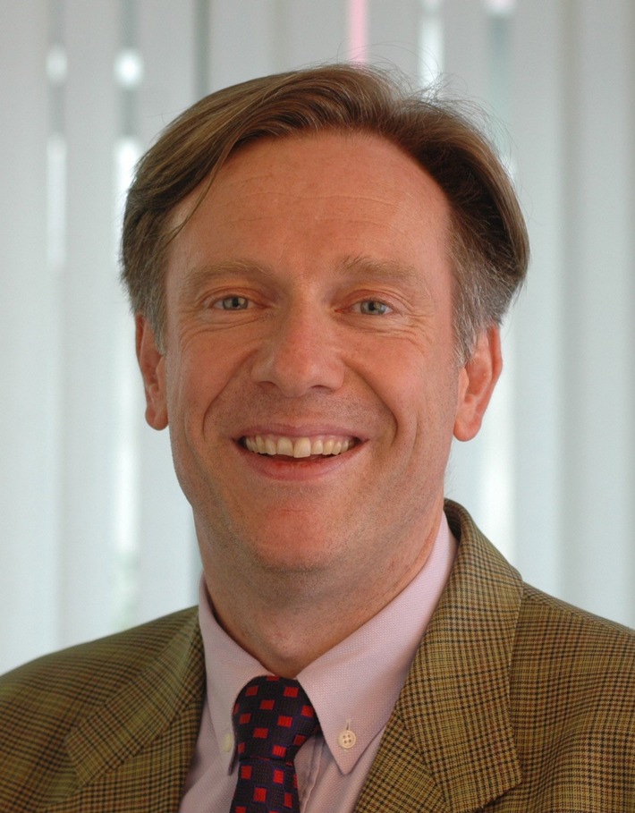 HWZ: Neuer Leiter des Centers for Accounting & Controlling
