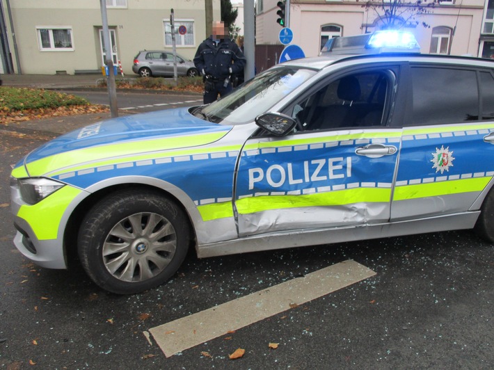 POL-ME: 81-Jähriger bei Verkehrsunfall schwer verletzt - Ratingen - 1811109