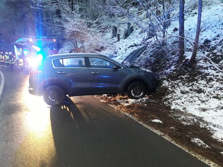 FW-EN: Verkehrsunfall mit einer verletzten Person