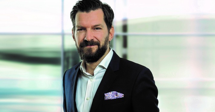 Der Jurist Markus Suchert (42) übernimmt ab 1. April 2023 die Hauptgeschäftsführung des Bundesverbands der Systemgastronomie e.V. (BdS) / Weiterer Text über ots und www.presseportal.de/nr/156852 / Die Verwendung dieses Bildes für redaktionelle Zwecke ist unter Beachtung aller mitgeteilten Nutzungsbedingungen zulässig und dann auch honorarfrei. Veröffentlichung ausschließlich mit Bildrechte-Hinweis.