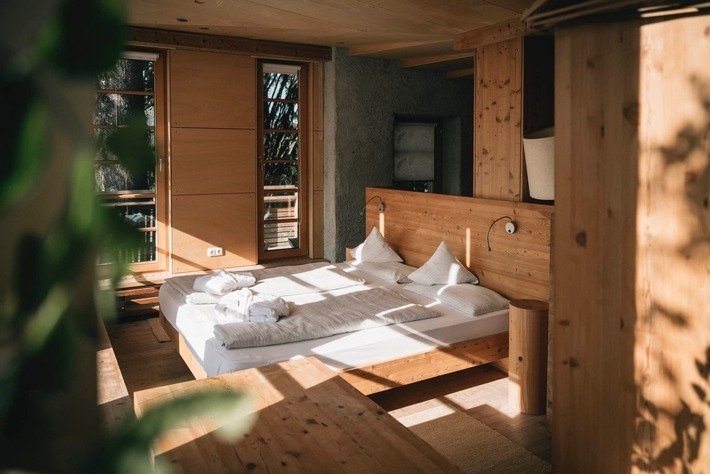 In einem BIO HOTEL fallen im Schnitt nur 7,5 Kilogramm CO2e pro Übernachtung an / Weiterer Text über ots und www.presseportal.de/nr/161251 / Die Verwendung dieses Bildes ist für redaktionelle Zwecke unter Beachtung ggf. genannter Nutzungsbedingungen honorarfrei. Veröffentlichung bitte mit Bildrechte-Hinweis.