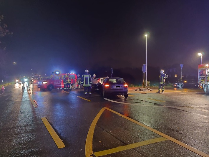 POL-STD: Unfall in den frühen Abendstunden sorg für erhebliche Verkehrsstörungen in Dammhausen